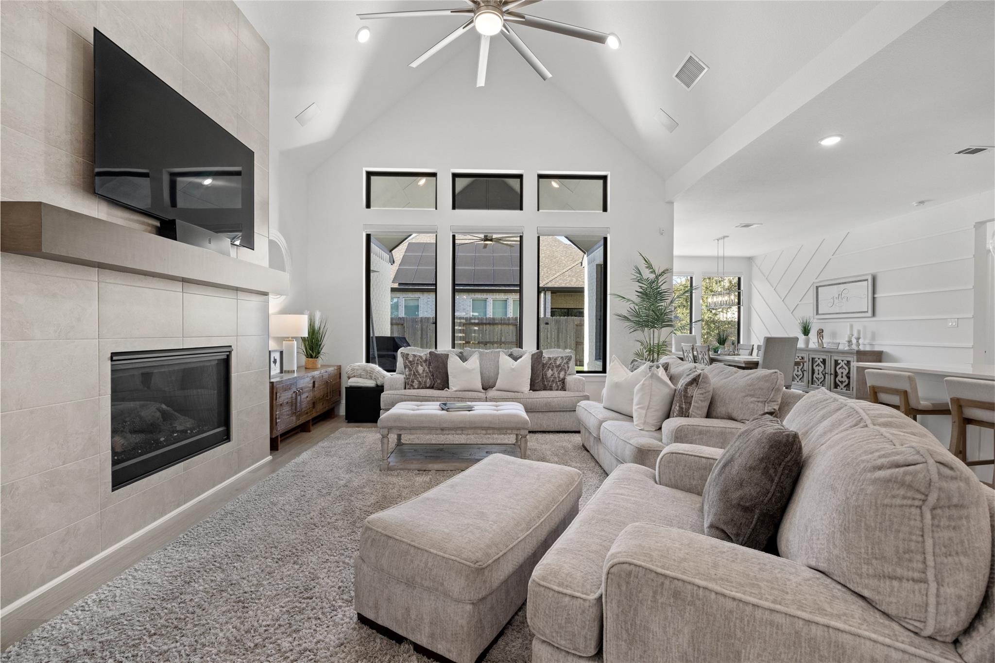 4810 Creekbend Drive