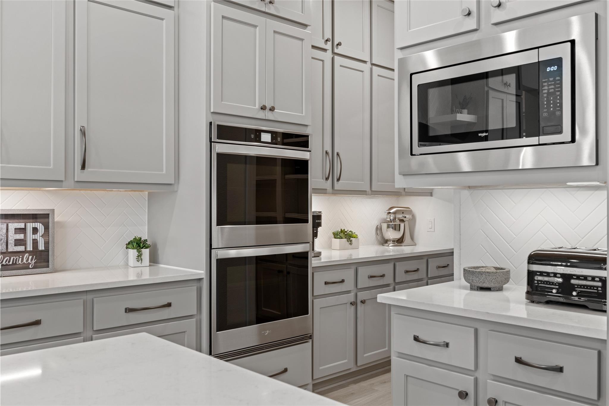 4810 Creekbend Drive