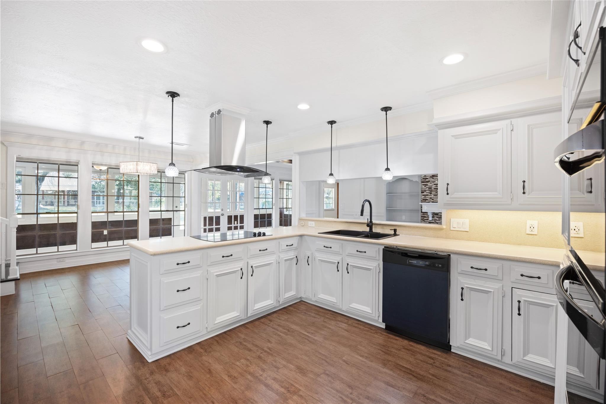 12722 Cypress Pass Loop W