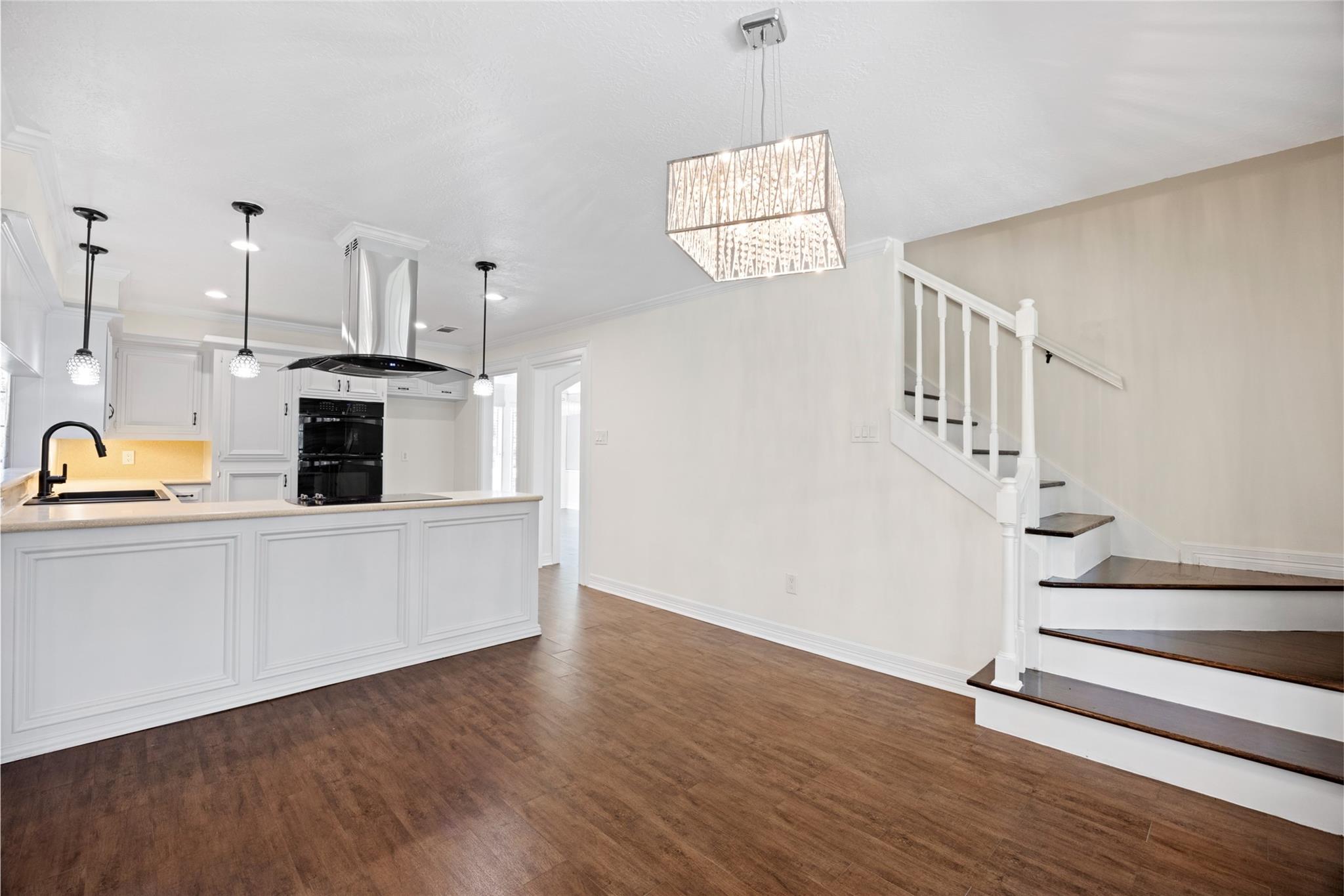 12722 Cypress Pass Loop W