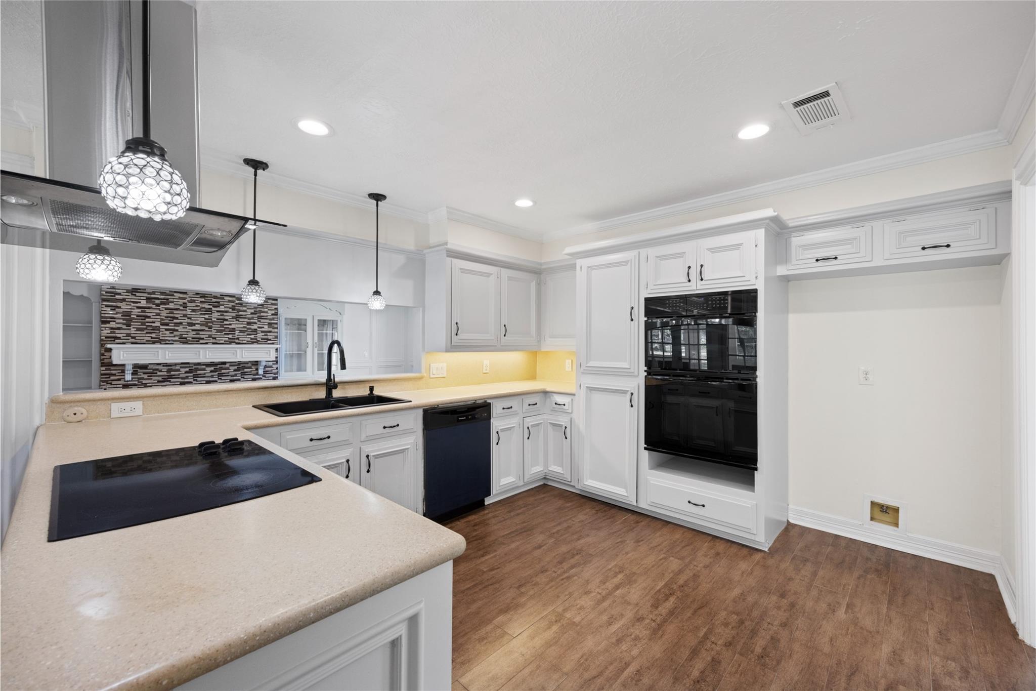 12722 Cypress Pass Loop W