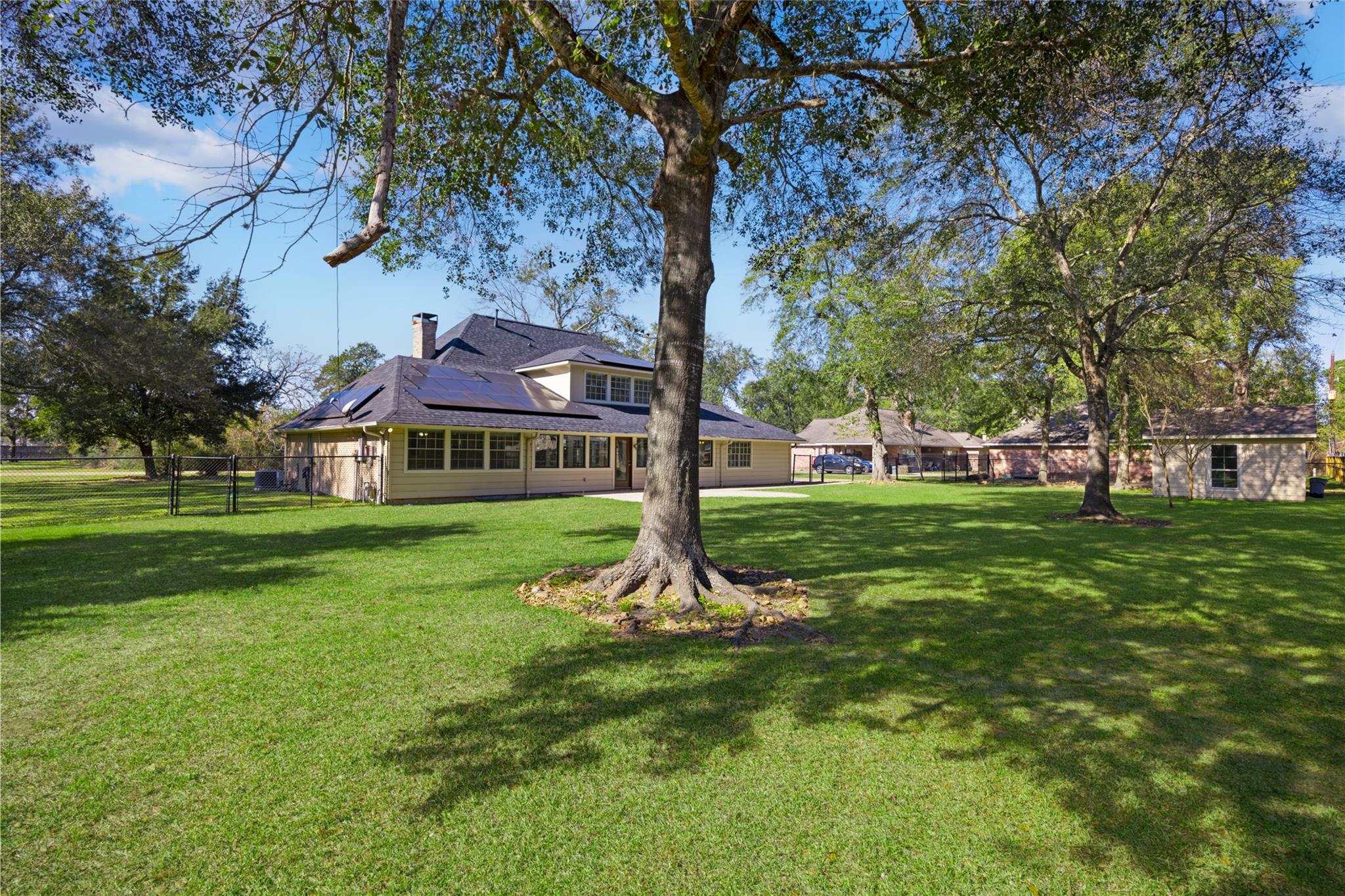 12722 Cypress Pass Loop W