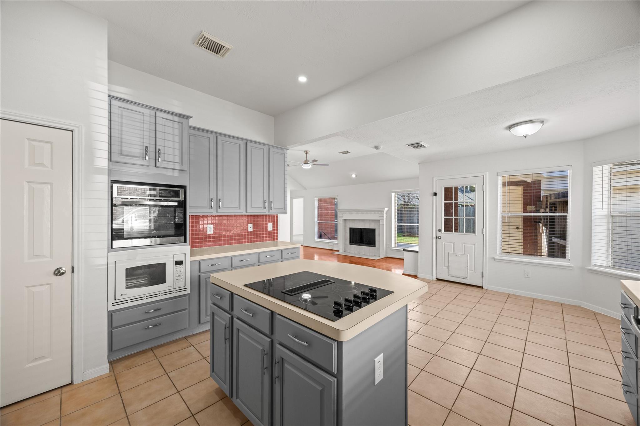 6314 Castle Lane Drive