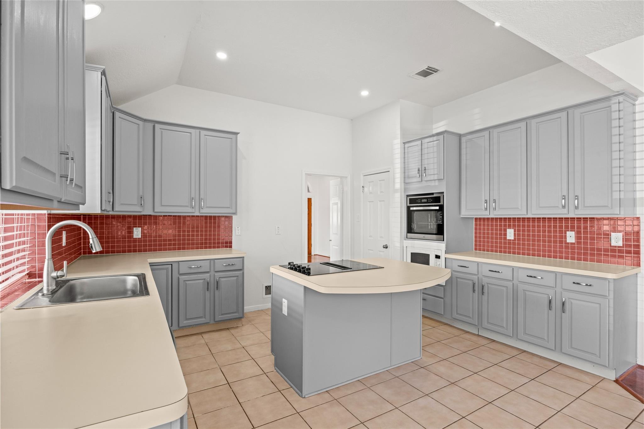 6314 Castle Lane Drive