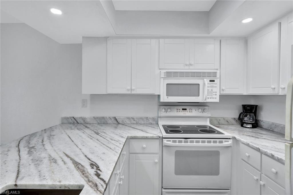 25820 Hickory BLVD # 405