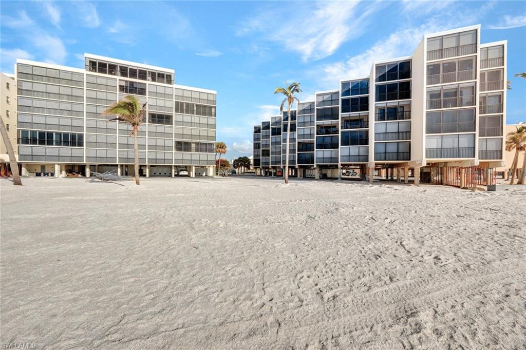 25820 Hickory BLVD # 405