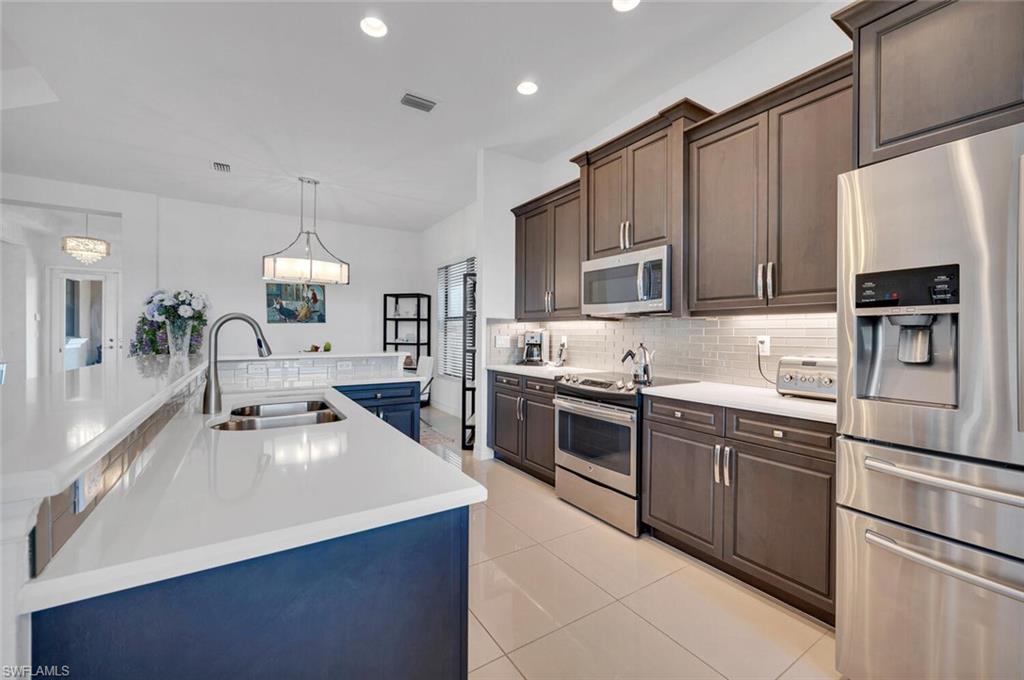 2809 Cinnamon Bay CIR