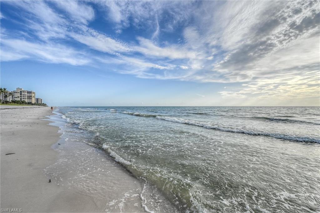 4451 Gulf Shore BLVD N # 406