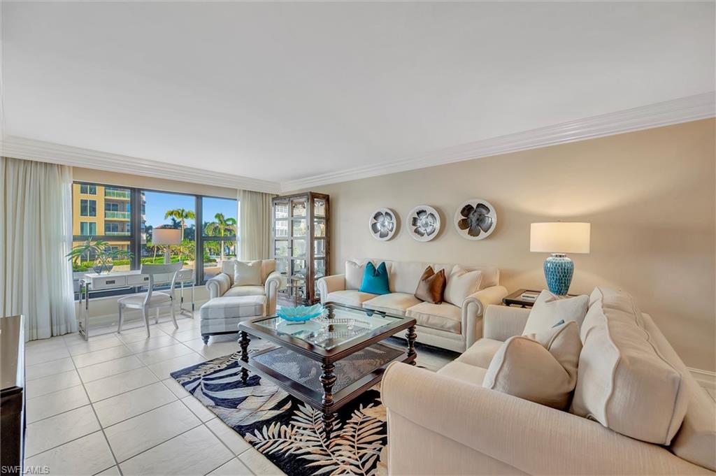 4451 Gulf Shore BLVD N # 406