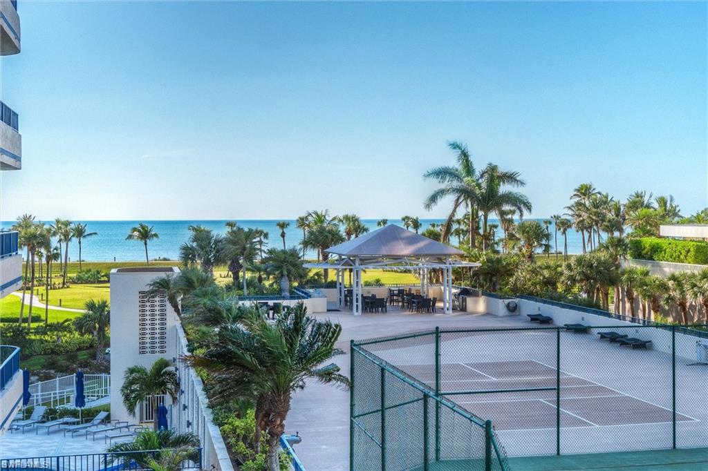 4451 Gulf Shore BLVD N # 406