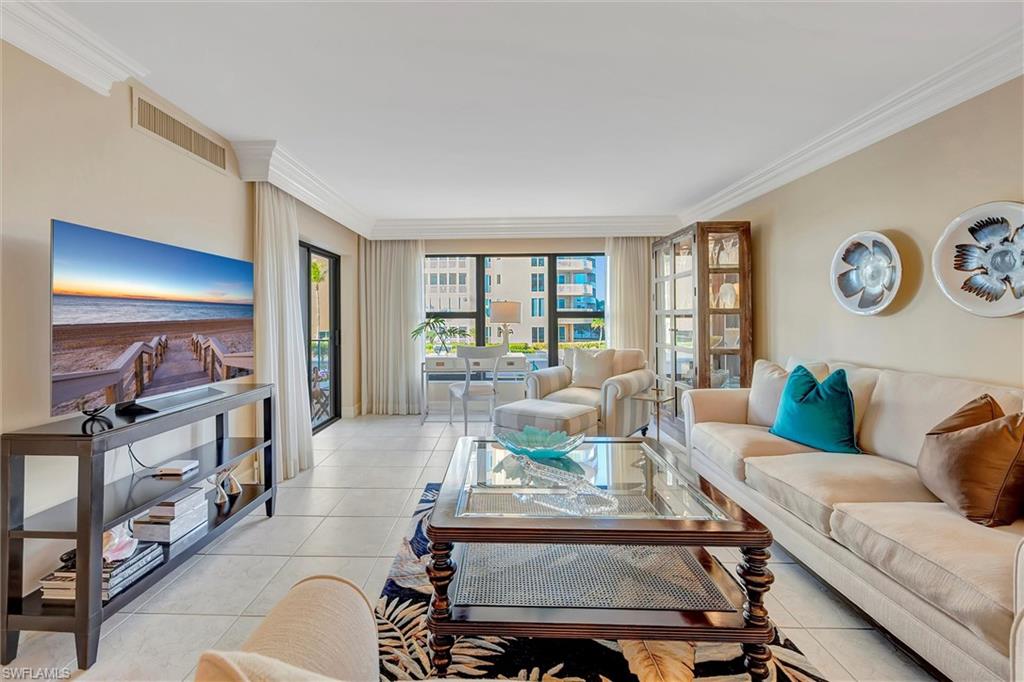 4451 Gulf Shore BLVD N # 406