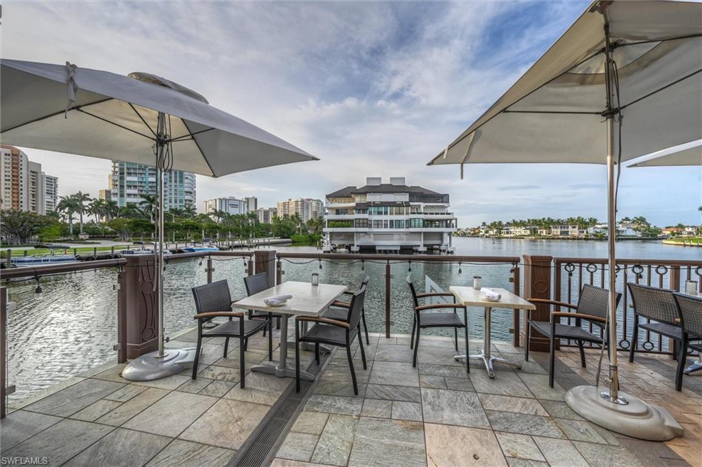 4451 Gulf Shore BLVD N # 406
