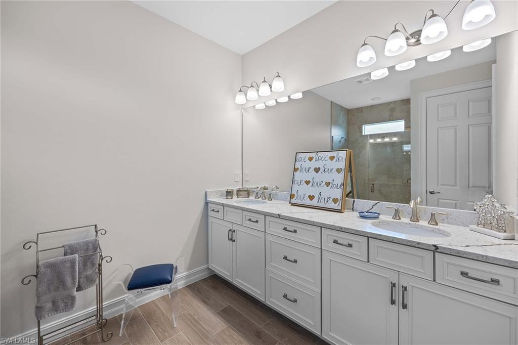 382 Deauville LOOP