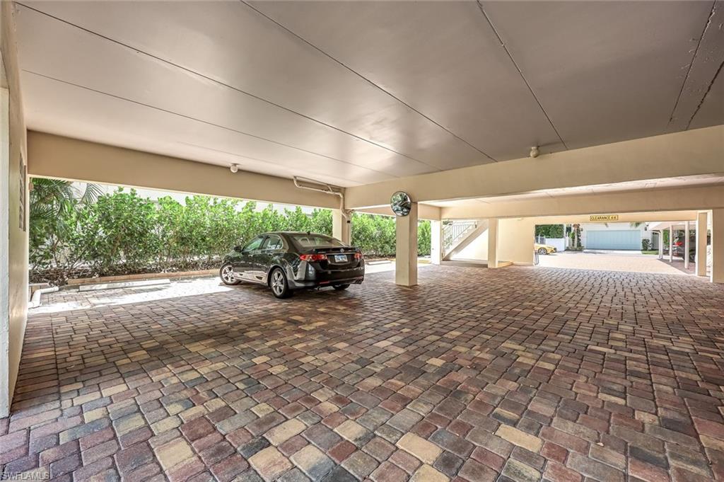 232 Banyan BLVD # 232