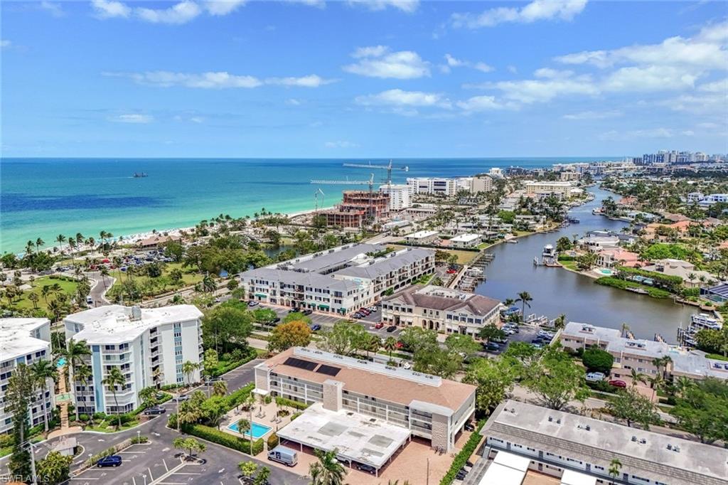 232 Banyan BLVD # 232