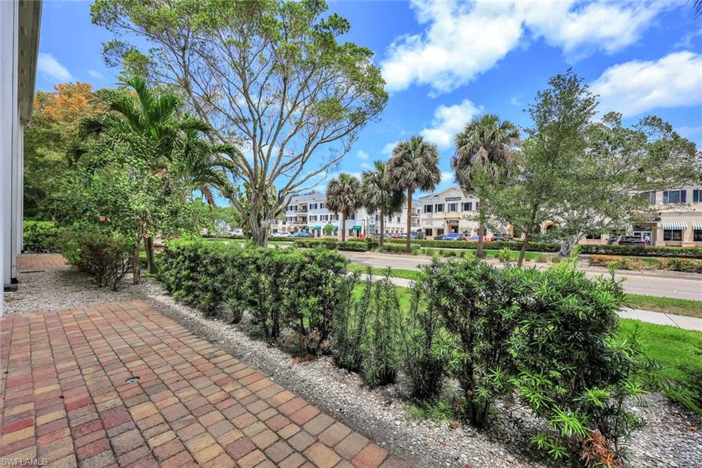 232 Banyan BLVD # 232