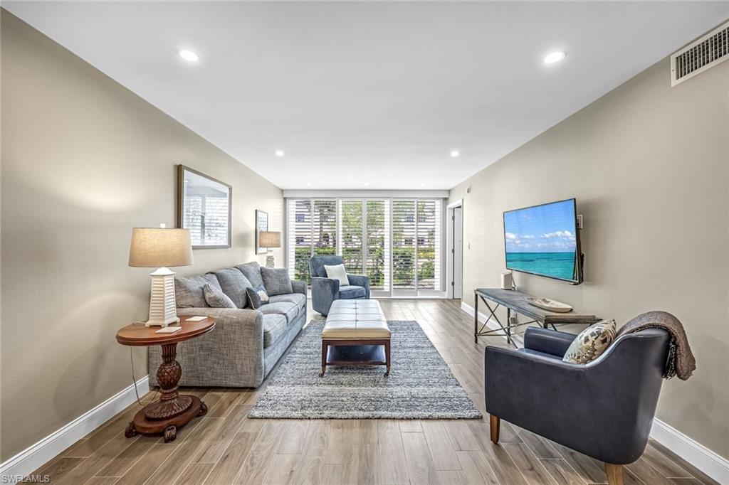 232 Banyan BLVD # 232