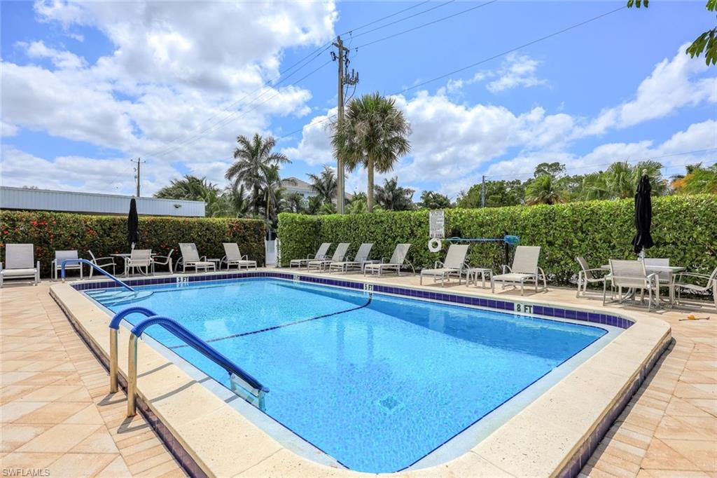 232 Banyan BLVD # 232