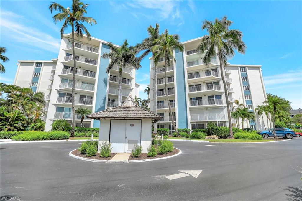 1300 Gulf Shore BLVD N # 410
