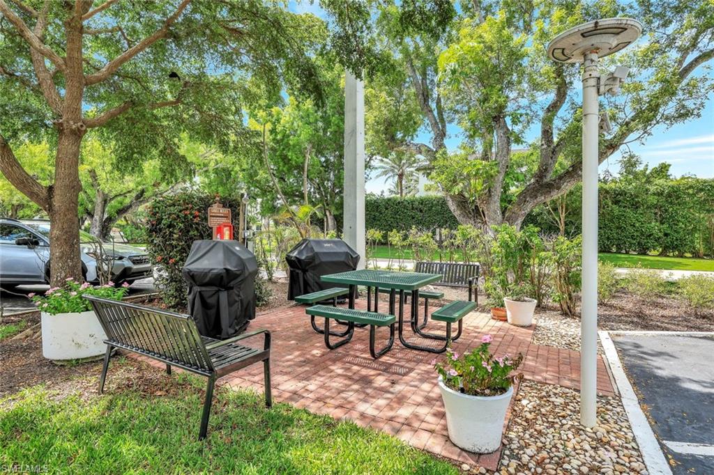 1300 Gulf Shore BLVD N # 410