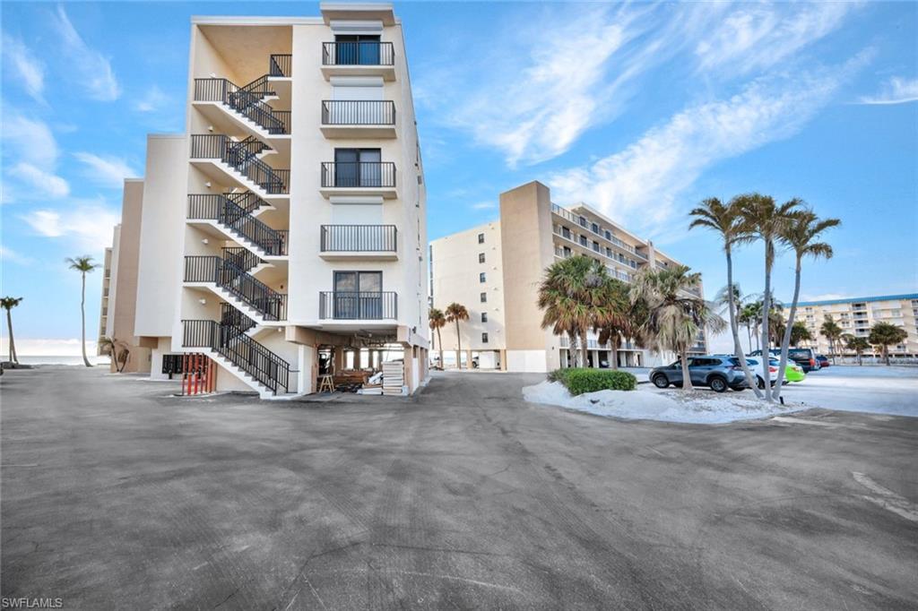 25820 Hickory BLVD # 405