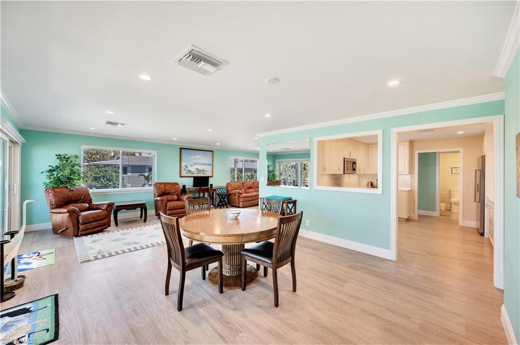 1065 Gulf Shore BLVD N # 201