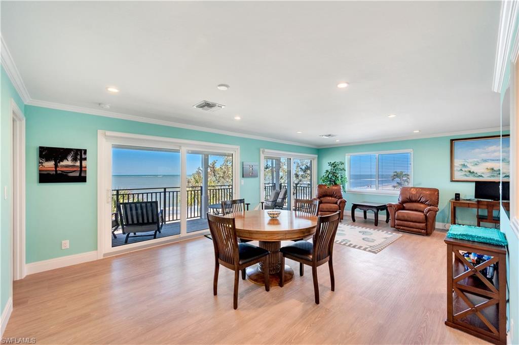 1065 Gulf Shore BLVD N # 201
