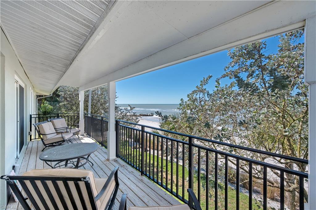 1065 Gulf Shore BLVD N # 201