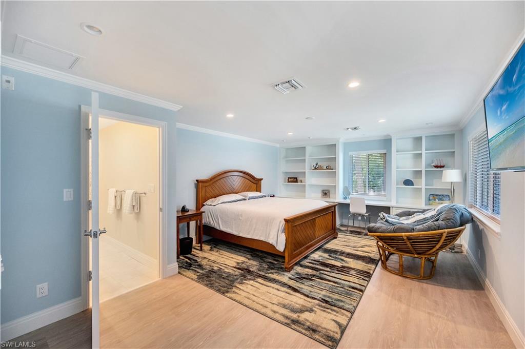 1065 Gulf Shore BLVD N # 201