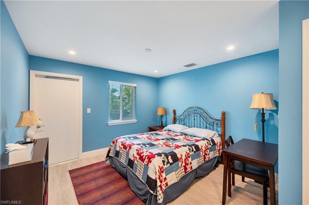 1065 Gulf Shore BLVD N # 201