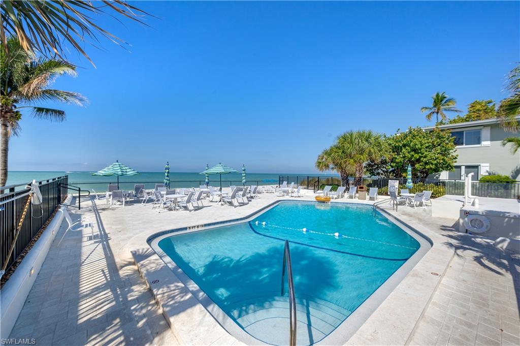 1065 Gulf Shore BLVD N # 201