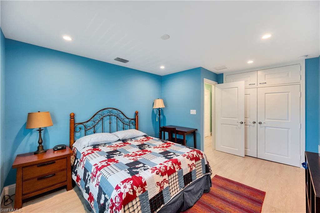1065 Gulf Shore BLVD N # 201