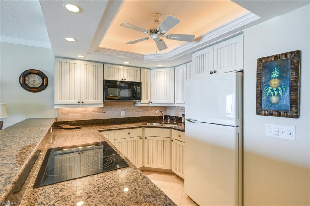 25850 Hickory BLVD # 301