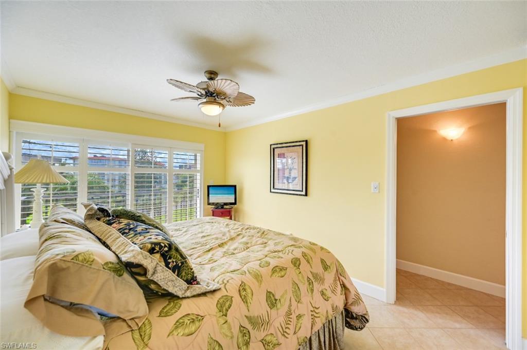 25850 Hickory BLVD # 301