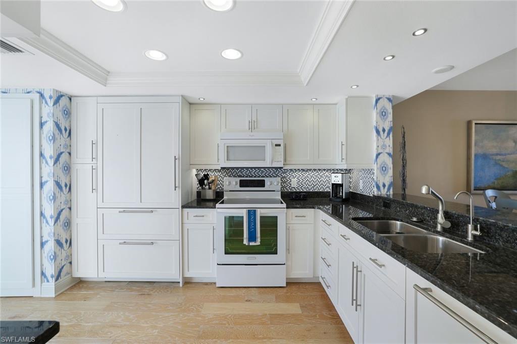 355 Park Shore DR # 114 Unit: 1-114