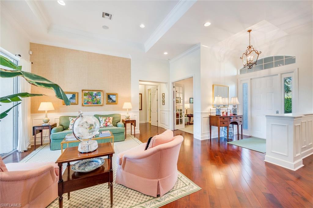 4884 Rustic Oaks CIR