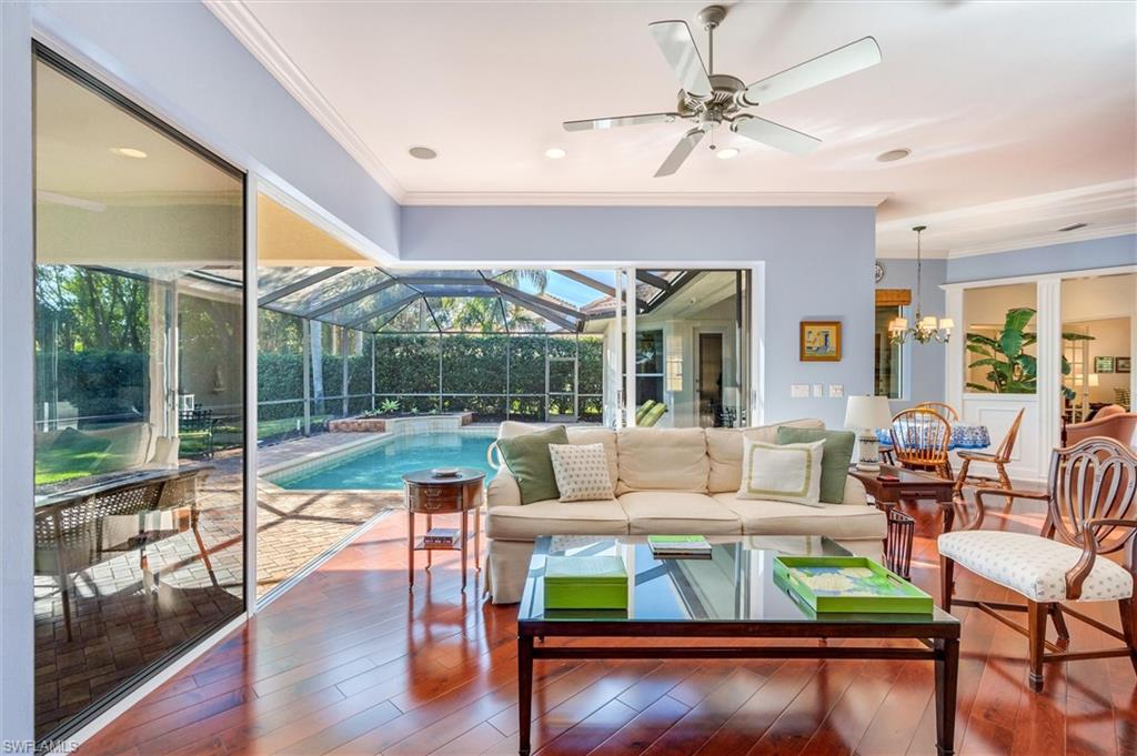 4884 Rustic Oaks CIR