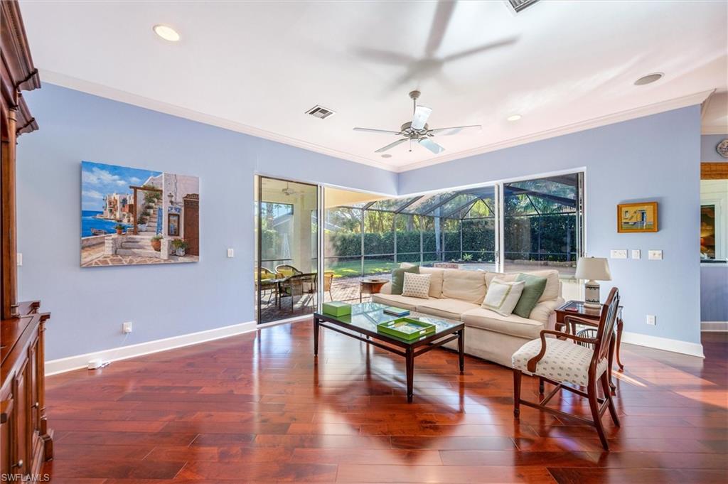 4884 Rustic Oaks CIR