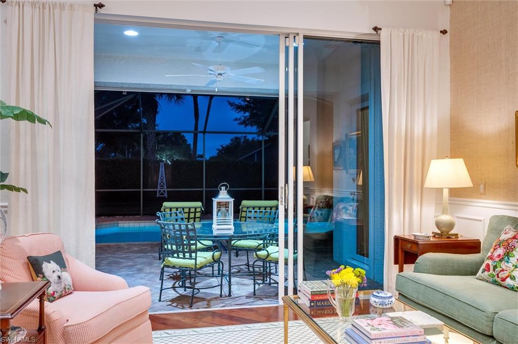 4884 Rustic Oaks CIR