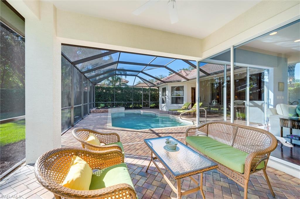 4884 Rustic Oaks CIR