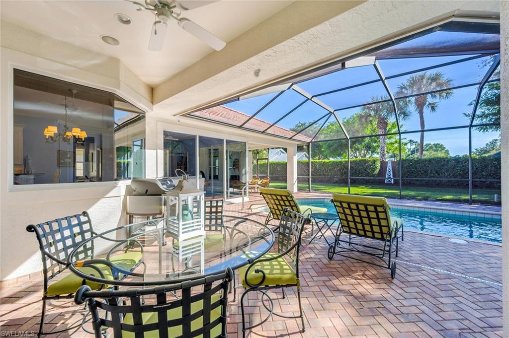 4884 Rustic Oaks CIR