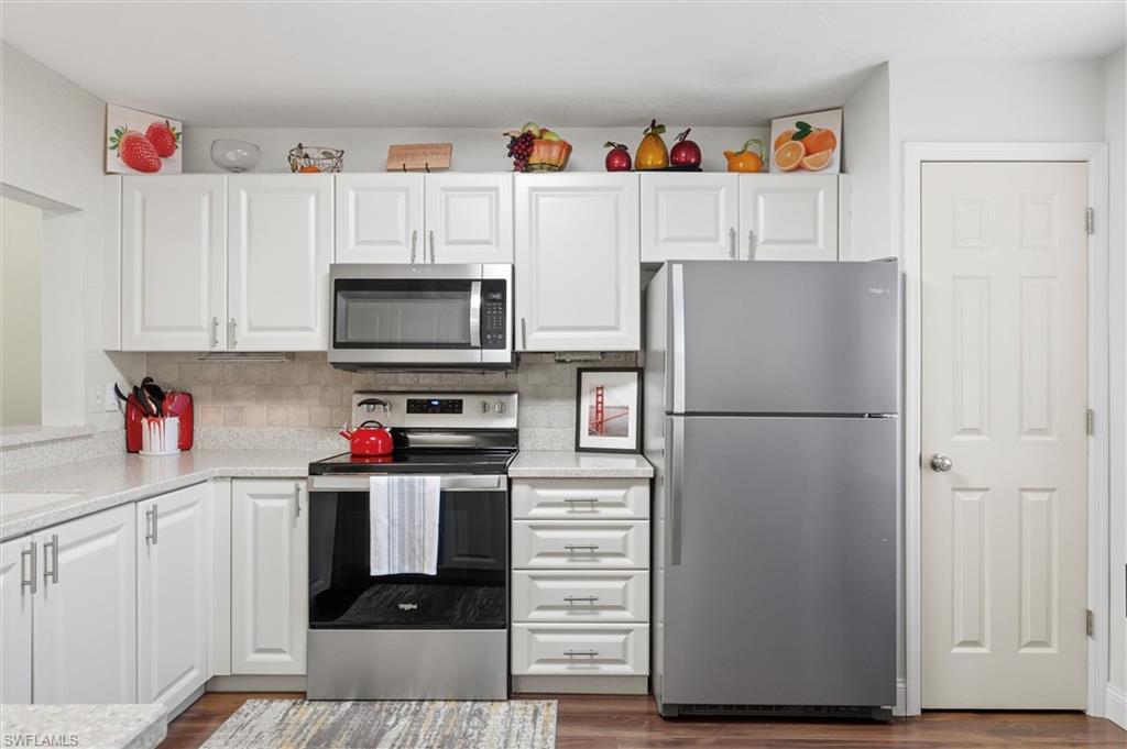 5875 Cobblestone LN # D105