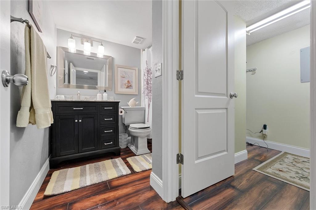 5875 Cobblestone LN # D105