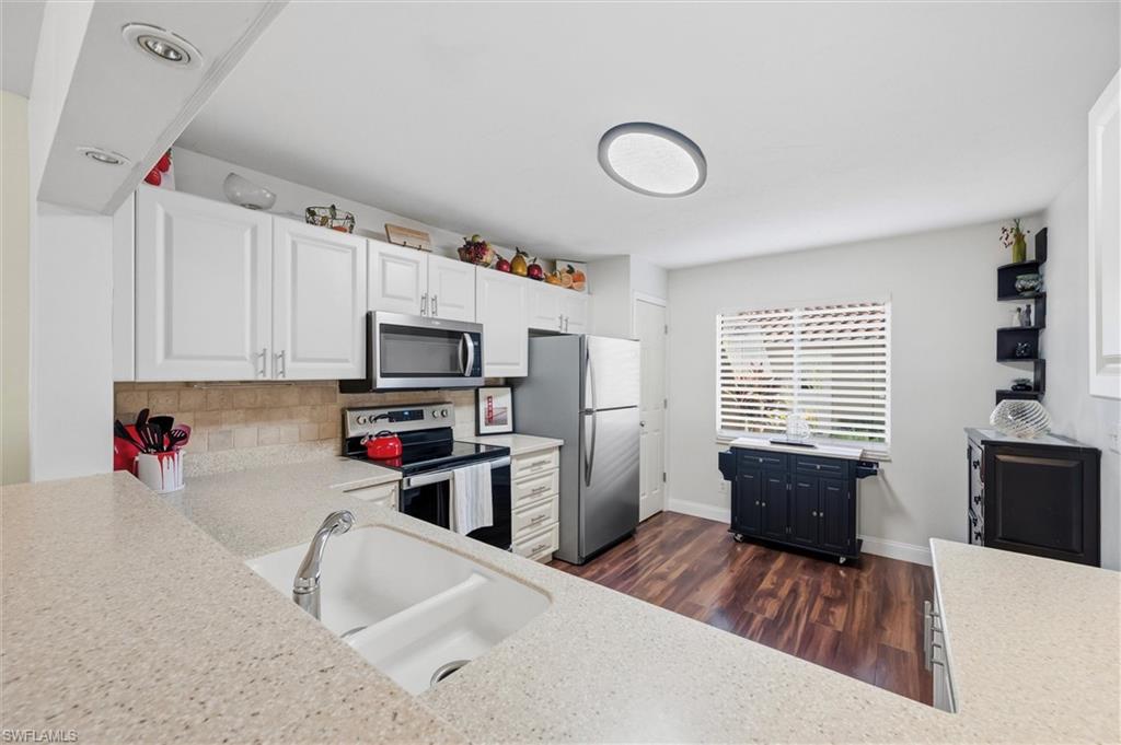 5875 Cobblestone LN # D105