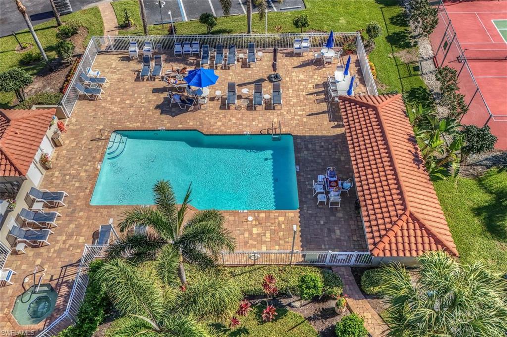 5875 Cobblestone LN # D105