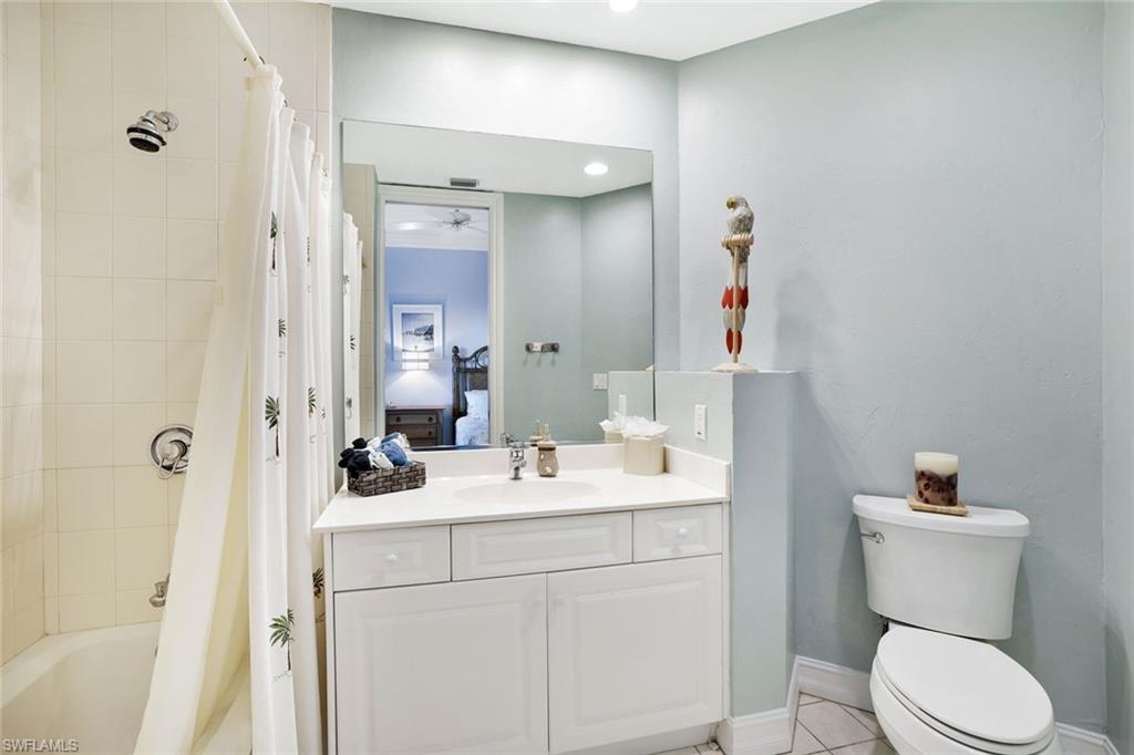 4811 Island Pond CT # 302