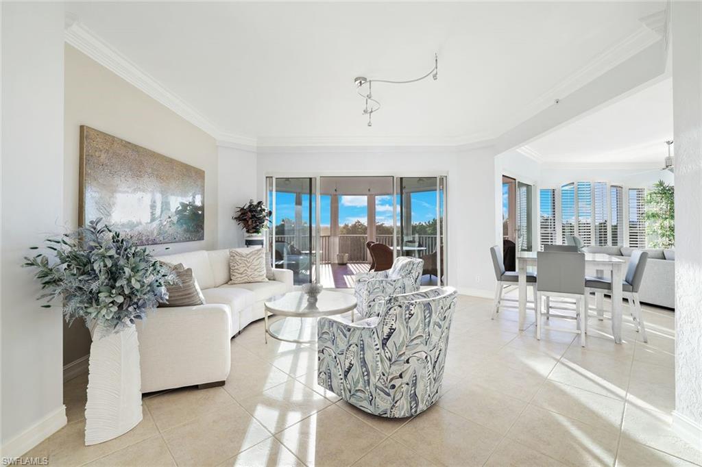 4811 Island Pond CT # 302