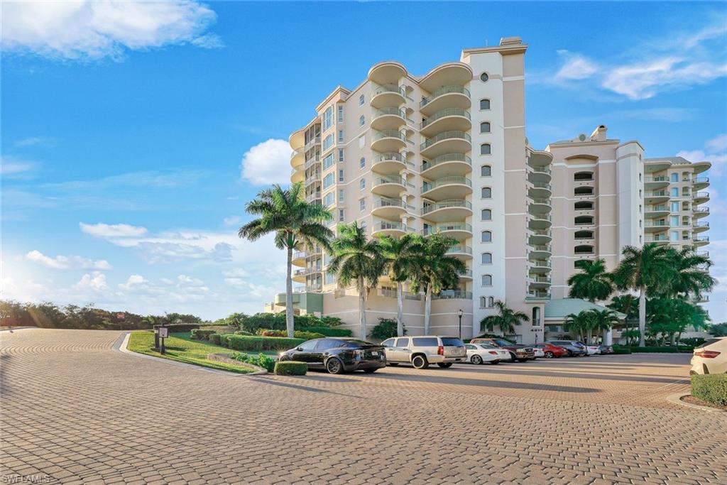 4811 Island Pond CT # 302