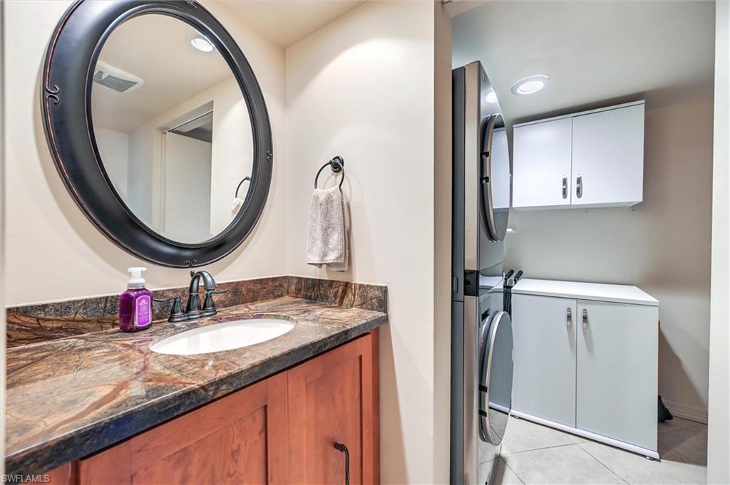 185 Lake Point LN # 8B