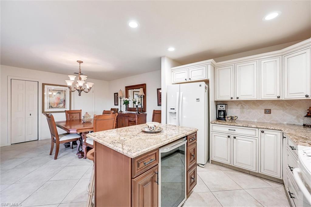 185 Lake Point LN # 8B